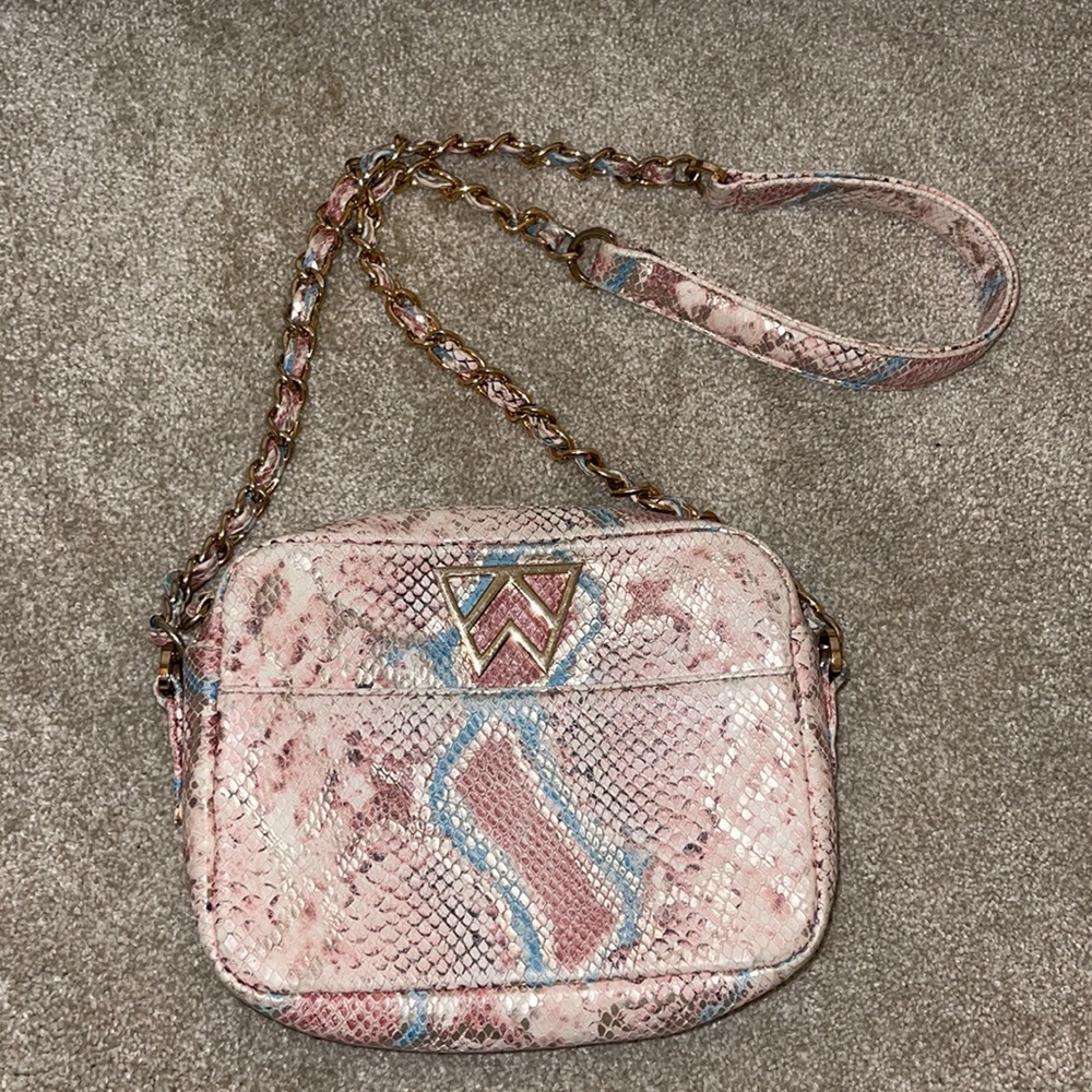 Kelly Wynn bag